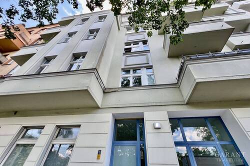 Fassade - Eigentumswohnung im charmanten Charlottenburger Altbau!