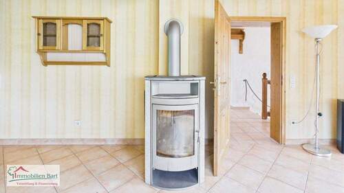 Kamin - Einfamilienhaus mit 164,30 m&sup2; in Schmelz / Hüttersdorf zum Kaufen