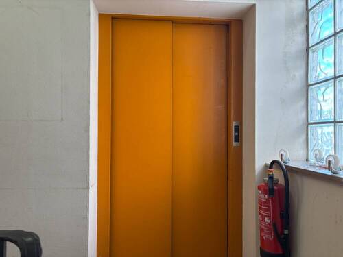 Aufzug Treppenhaus - 
