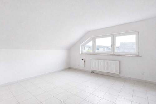 BC000134-7D2F-4A03-AC97-C91F23F7AA72 - 