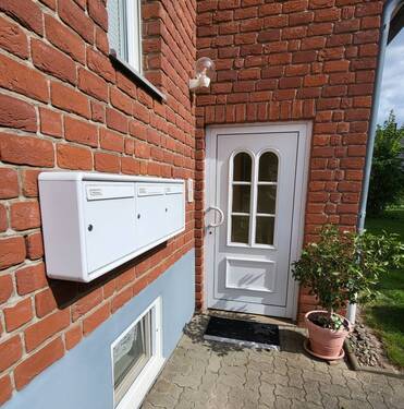 2. Hauseingang - 3 Zimmer Etagenwohnung zum Kaufen in Northeim