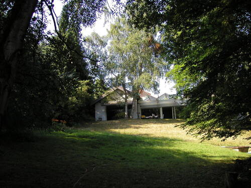 Bild 1 - Außergewöhnlicher Bungalow mit Swimming Pool und großem Grundstück im Stadt-Zentrum Vlotho