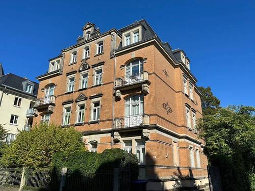 Objektansicht (1) - NEU - Familienfreundliche 4-Zimmer-Wohnung in denkmalgeschütztem Mehrfamilienhaus