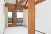 Flur mit Zugang zur Loggia / Dachgeschoss - 