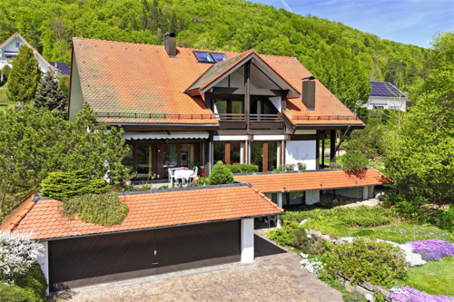 Ansicht - 6 Zimmer Mehrfamilienhaus, Wohnhaus zum Kaufen in Albstadt-Truchtelfingen