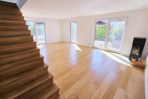 Wohnzimmer - 5 Zimmer Doppelhaushälfte zum Kaufen in Markt Indersdorf