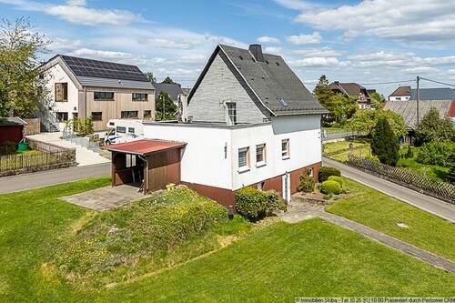 Blick von hinten - 6 Zimmer Einfamilienhaus in Wershofen