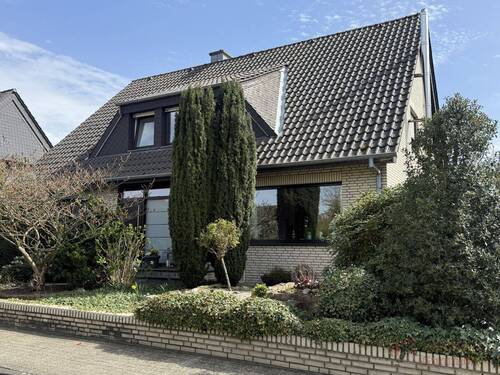 Außenansicht - 6 Zimmer Mehrfamilienhaus, Wohnhaus in Neuenkirchen