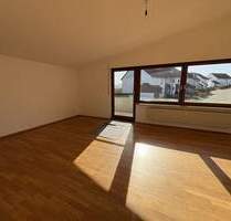 Sofort beziehbare Obergeschosswohnung mit großem Balkon und Garage - Gerabronn