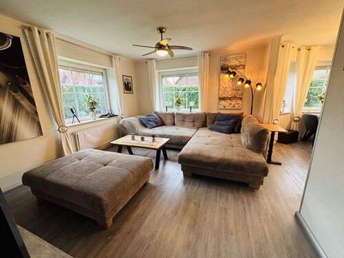 Wohn- und Esszimmer - 