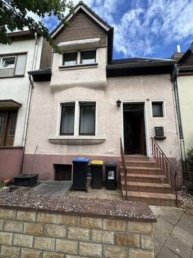 Vorderansicht Haus - 4 Zimmer Reihenmittelhaus zum Kaufen in Dillingen