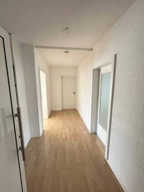 Flur - 3 Zimmer Etagenwohnung zum Kaufen in Ravensburg