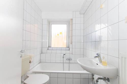 6. WC - 