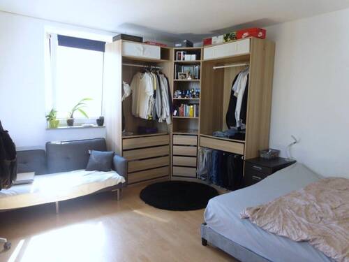 Büro-Gast, Blick 1 - 