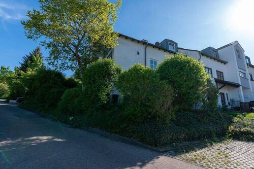 Aussen 1 + Stellplatz - Reihenendhaus mit 220,00 m² in Sinzing zum Kaufen