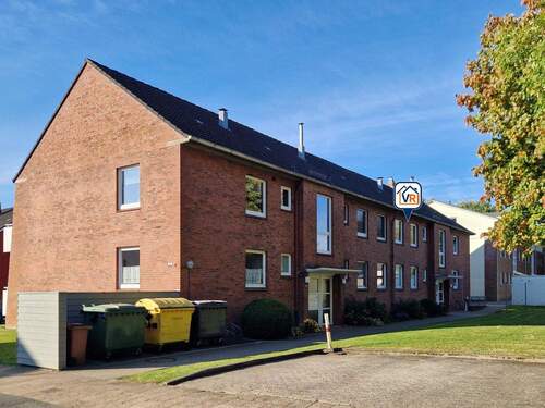 Ansicht von der Straße - 3 Zimmer Etagenwohnung zum Kaufen in Husum