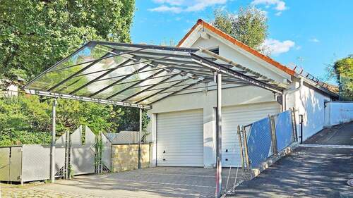 Doppelgarage u. Carport! - 7 Zimmer Einfamilienhaus in Forchheim