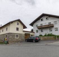 Gemeinde Hutthurm 3-Seit-Hof: Wohnhaus - Nebengebäude mit Einliegerwohnung - StallScheune zentral in Weilerlage