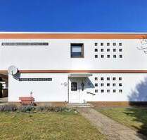 Zweifamilienhaus mit schönem Garten und Garagen in guter Lage - Darmstadt Arheilgen