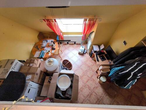 Blick in Wohnraum.jpg - 