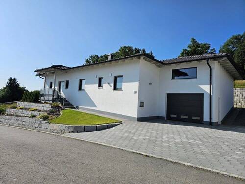 Ansicht Nord.jpg - 4 Zimmer Bungalow in Beutelsbach