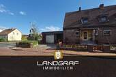 Doppelhaushälfte - Charmante Doppelhaushälfte mit Potenzial auf tollem Endgrundstück mit Keller und Carport!