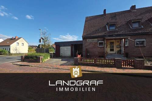 Doppelhaushälfte - Charmante Doppelhaushälfte mit Potenzial auf tollem Endgrundstück mit Keller und Carport!