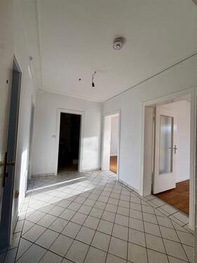 Flur/ Eingangsbereich - 3 Zimmer Etagenwohnung in Kiel