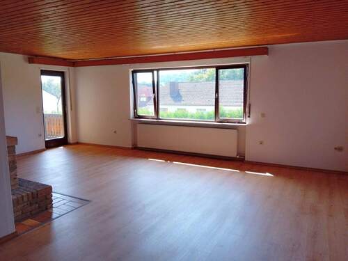 Wohnen - 8 Zimmer Einfamilienhaus zum Kaufen in Weilerbach