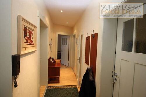 Flur - 3 Zimmer Etagenwohnung zur Miete in Cottbus
