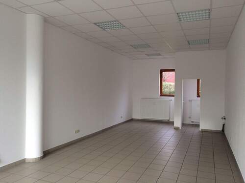 002.JPG - Gewerbeobjekt (Büro, Produktion, Verkauf) in Dresden zum Kaufen