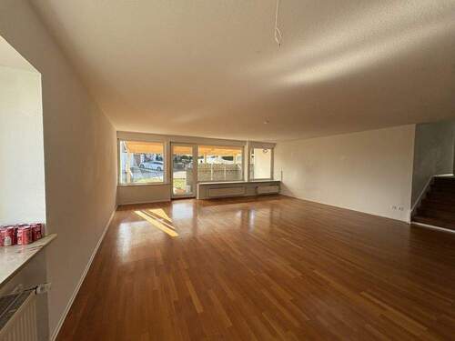 Wohnen/Essen EG - 6 Zimmer Einfamilienhaus zur Miete in Gerabronn