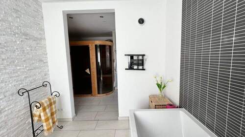 Wellnessbereich im EG - 