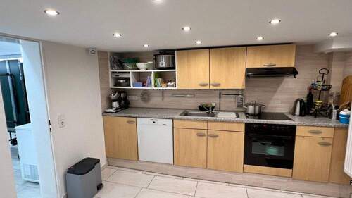 zweite Küche im Keller - 