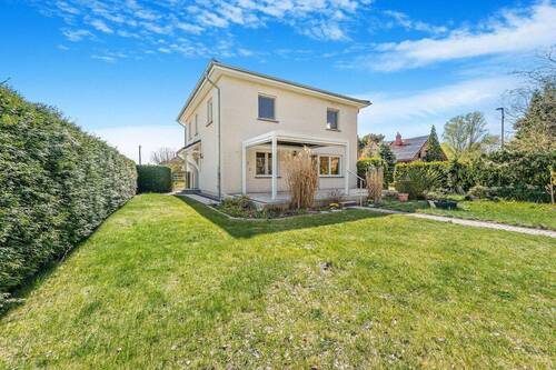 Hausansicht Gartenseite - 5 Zimmer Einfamilienhaus in Berlin