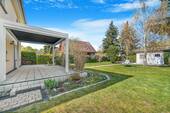 Garten und Gartenhaus - 