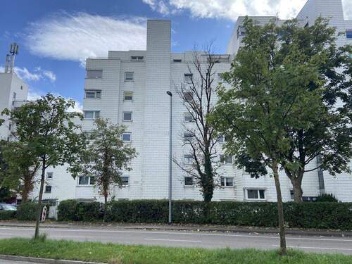 Außenansicht - Familienfreundliche 4-Zimmerwohnung - Nähe Stadtzentrum -