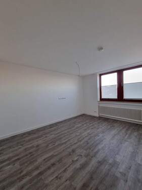 Schlafzimmer 2 - Etagenwohnung mit 140,00 m&sup2; in Cloppenburg zur Miete