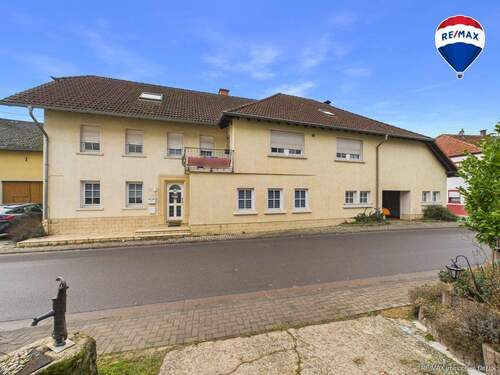 REMAX Immobilien DeLux Haus in Mettlach / Faha zu verkaufen - Außergewöhnliches Wohnhaus in Faha
