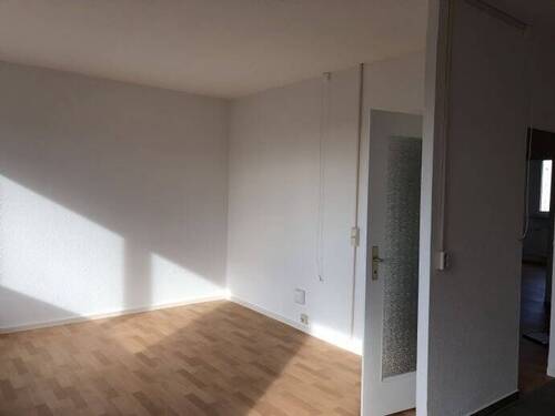 Wohnbereich - 4 Zimmer Etagenwohnung zur Miete in Halle (Saale)