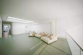 mit aufzug - 