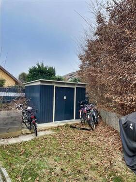 Gartenanteil - 9 Zimmer Doppelhaushälfte in Müllheim