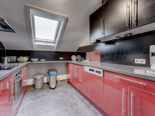 Einbauküche mit Elektrogeräten - 