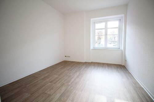 Zimmer - 2-Raum-Wohnung, großzügig, mit Fußbodenheizung