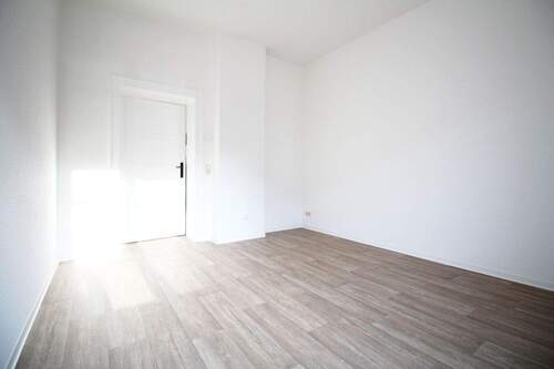 Zimmer - 2 Zimmer Etagenwohnung zur Miete in Chemnitz