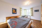 Schlafzimmer - 2 Zimmer Etagenwohnung in München-Bogenhausen