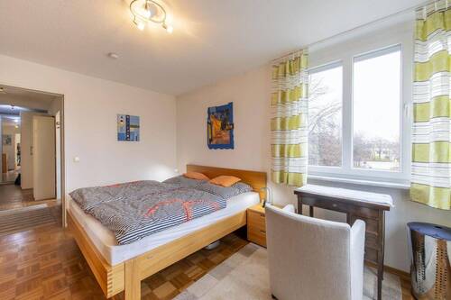 Schlafzimmer - Etagenwohnung mit 70,00 m² in München-Bogenhausen zur Miete