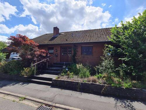 Herzlich willkommen! - Gepflegtes Einfamilienhaus in ruhiger Lage - hundefreundlich dank voll umzäunten Grundstück