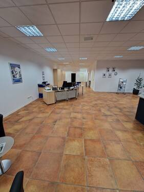 20250108_082855.jpg - 4 Zimmer Büro in Lübbecke