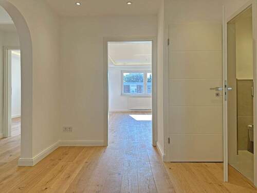 Eingangsbereich - 3 Zimmer Etagenwohnung zum Kaufen in Hamburg